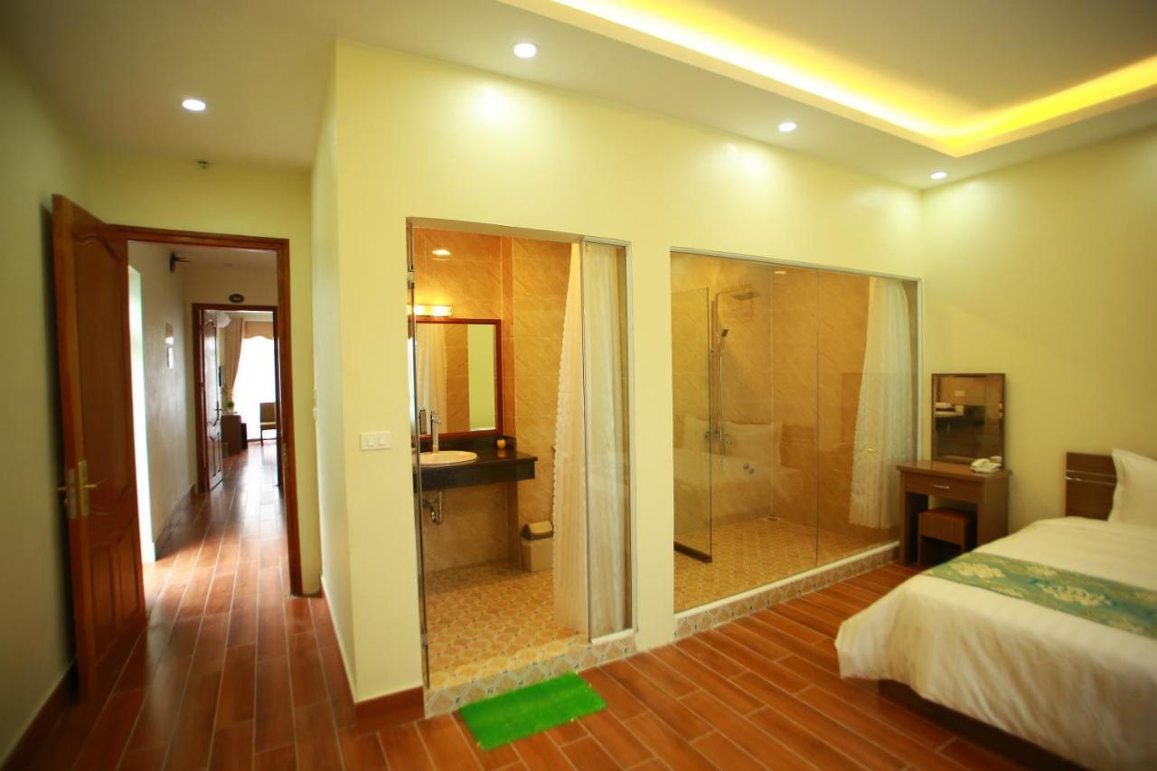 Family Hotel Soc Son Нойбай Экстерьер фото